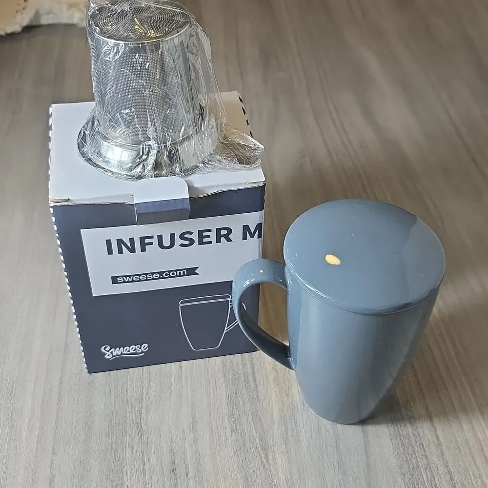 Navy Porcelain Mug with Infuser and Lid